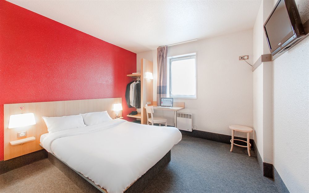 B&B Hotel Lille Lezennes Stade Pierre Mauroy Eksteriør billede